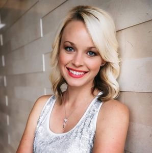 Meet your Posher, Addie